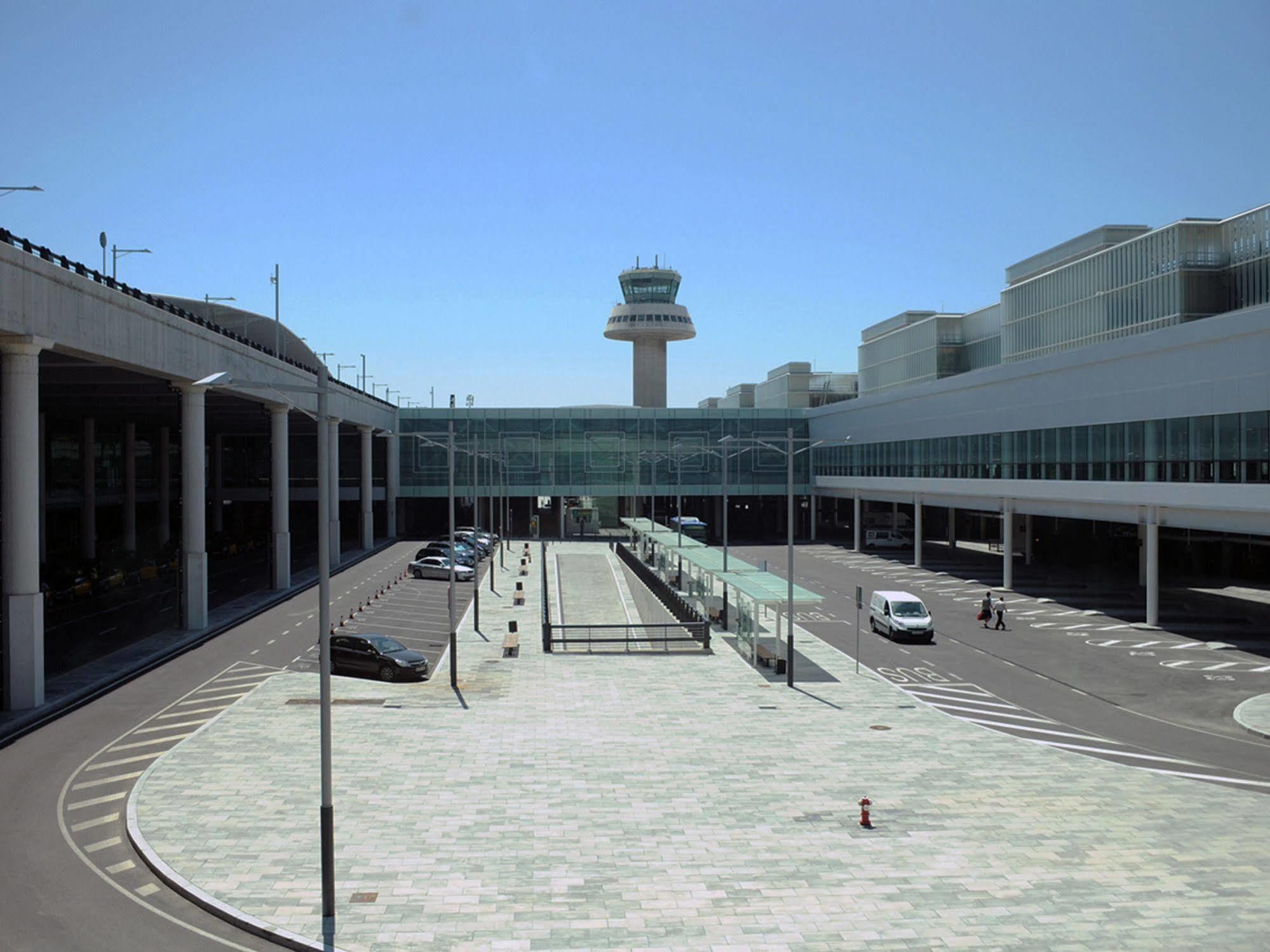 Air Rooms Barcelona Airport By Premium Traveller Эль-Прат-де-Льобрегат Экстерьер фото